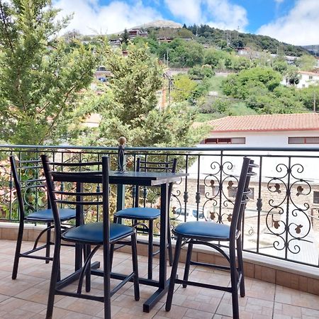 Αρτέμιδα Plus Karpenisi Apartment Extérieur photo